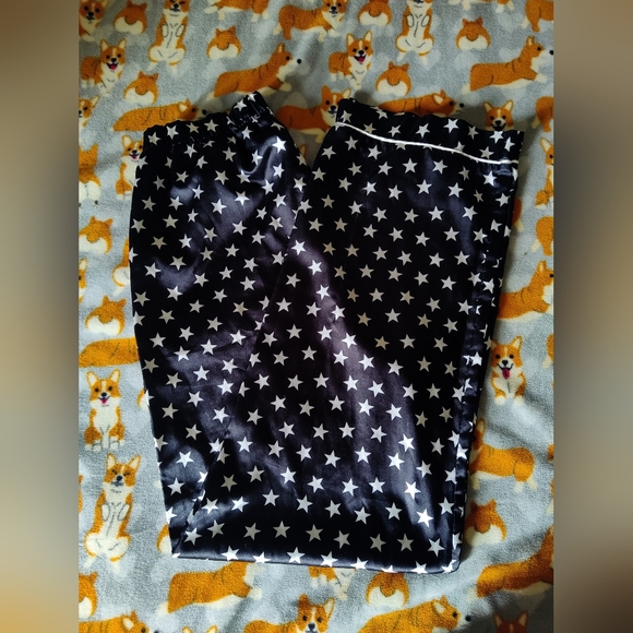 Nasty Gal B/W Star Satin Pants - Picture 2 of 6